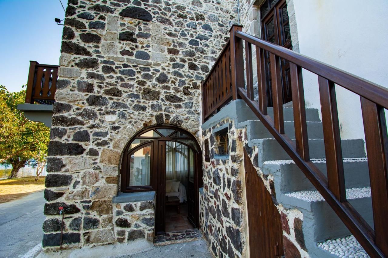 Apartament Plousiadi΄s Stone House Skála Zewnętrze zdjęcie