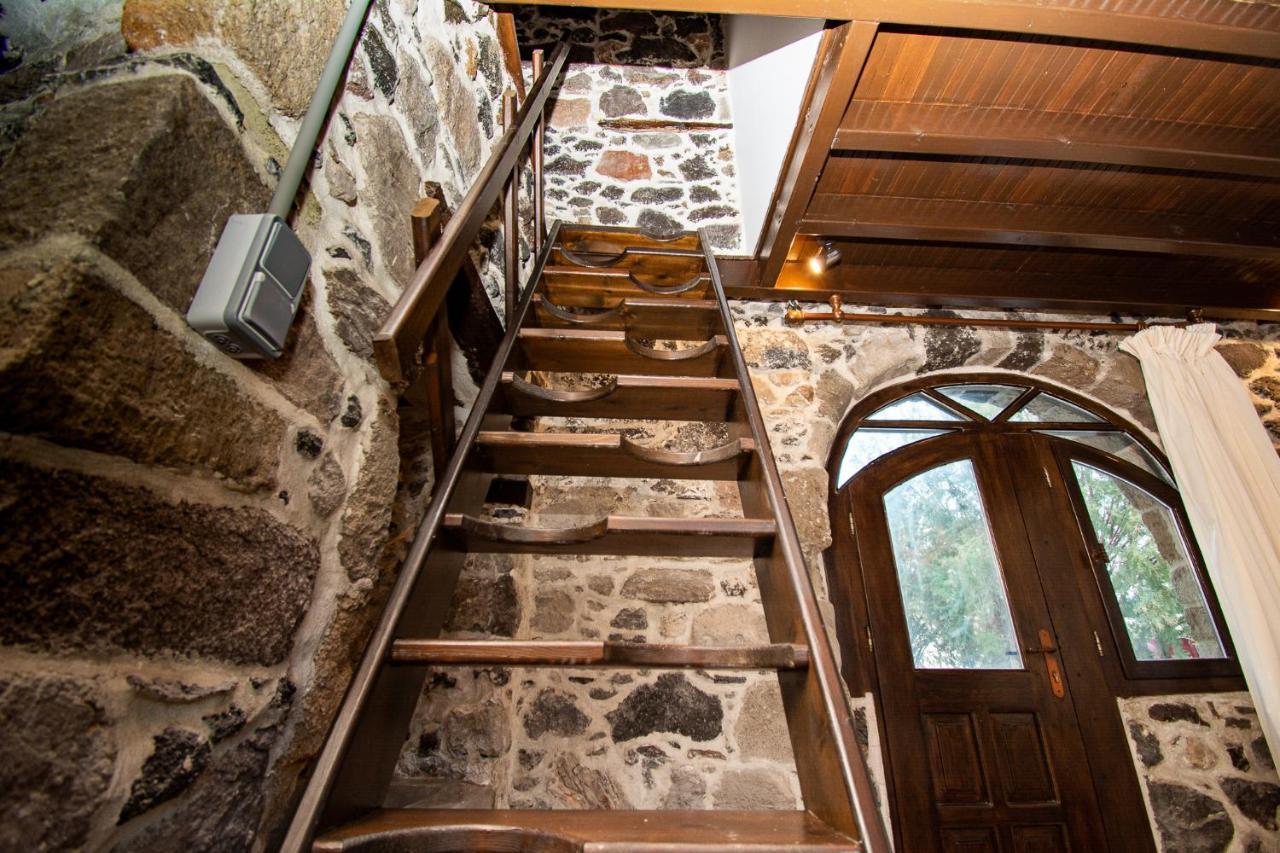 Apartament Plousiadi΄s Stone House Skála Zewnętrze zdjęcie