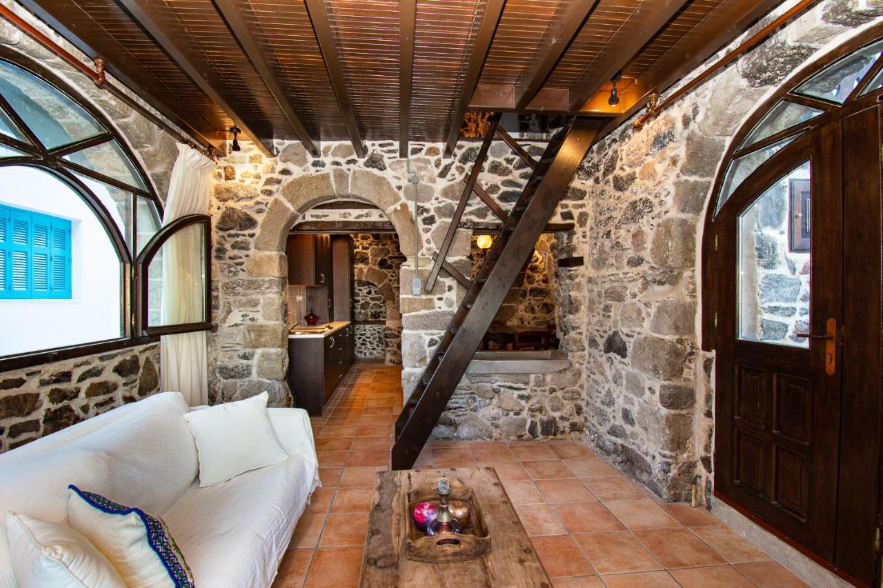 Apartament Plousiadi΄s Stone House Skála Zewnętrze zdjęcie