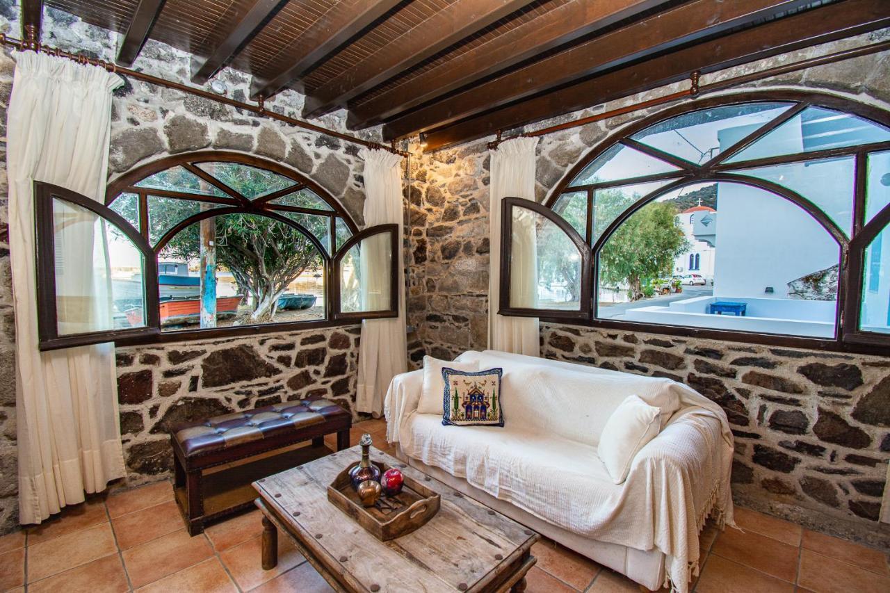 Apartament Plousiadi΄s Stone House Skála Zewnętrze zdjęcie