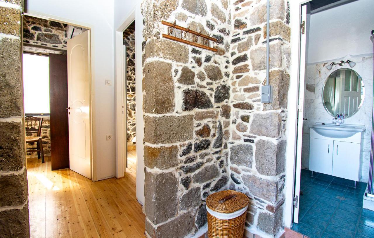 Apartament Plousiadi΄s Stone House Skála Zewnętrze zdjęcie